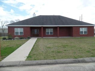 8195 Country Ln, Nederland, TX 77627