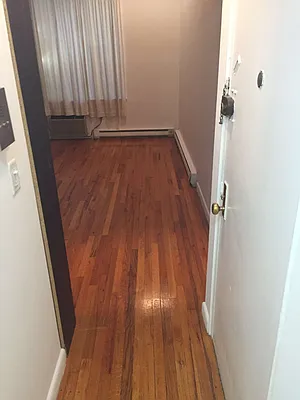 Rented by Metroline Realty | media 10