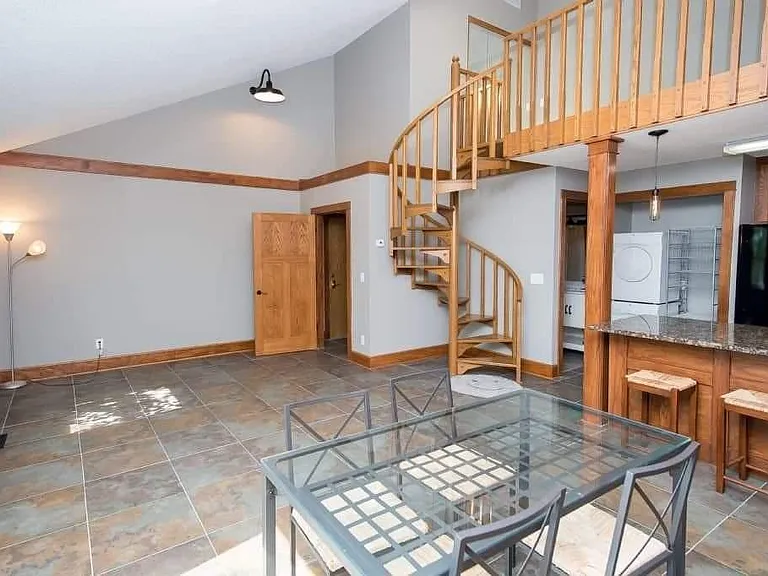 1551 Namekagon St #6 — Photo 6