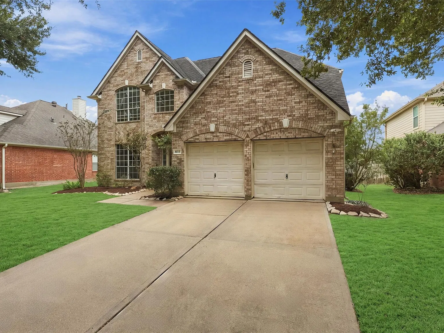 4 bed, 2.5 bath, 2542 sqft, $2,750 — Photo 3