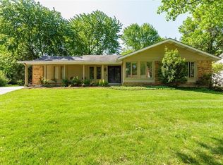 15262 Golden Rain Dr, Chesterfield, MO 63017