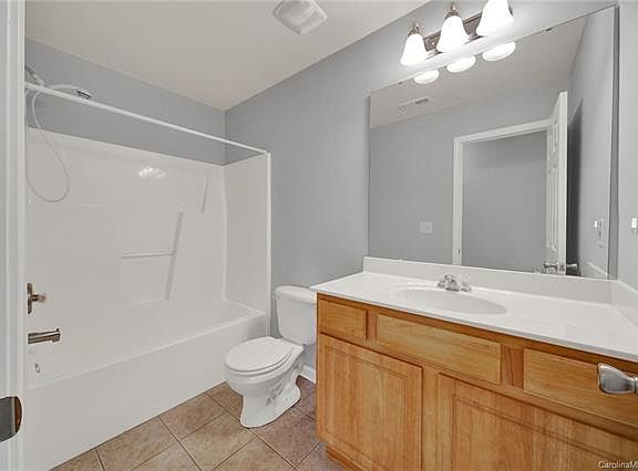 5th image of 230 Henson Ln