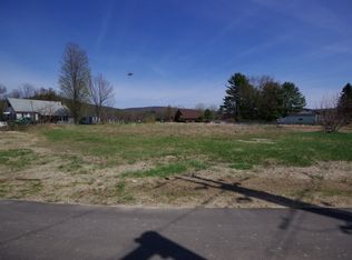 4 Warwick Rd, Winchester, NH 03470