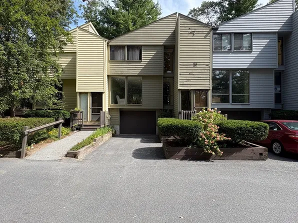 517 Tumbling Hawk #517, Acton, MA 01720