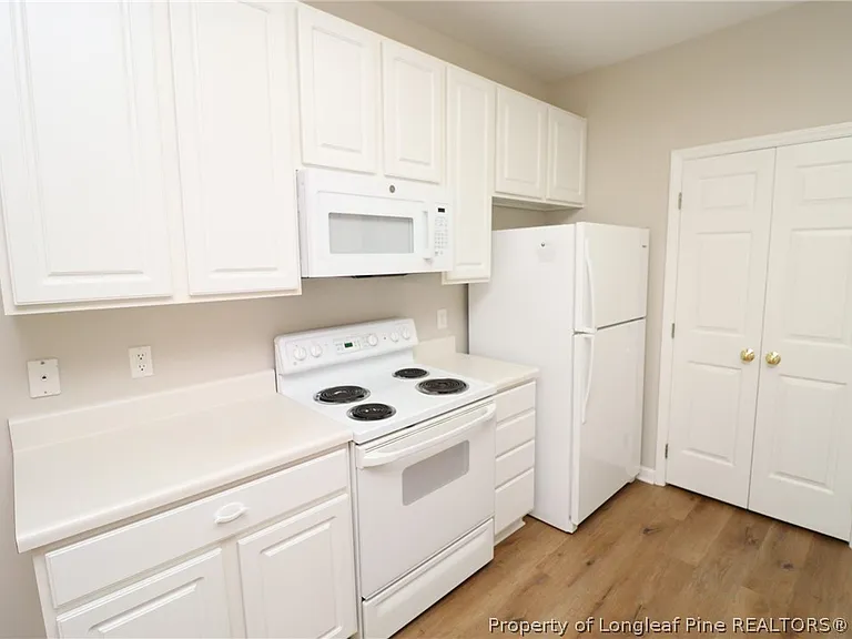 2812 Kudrow Ln #2812 — Photo 11
