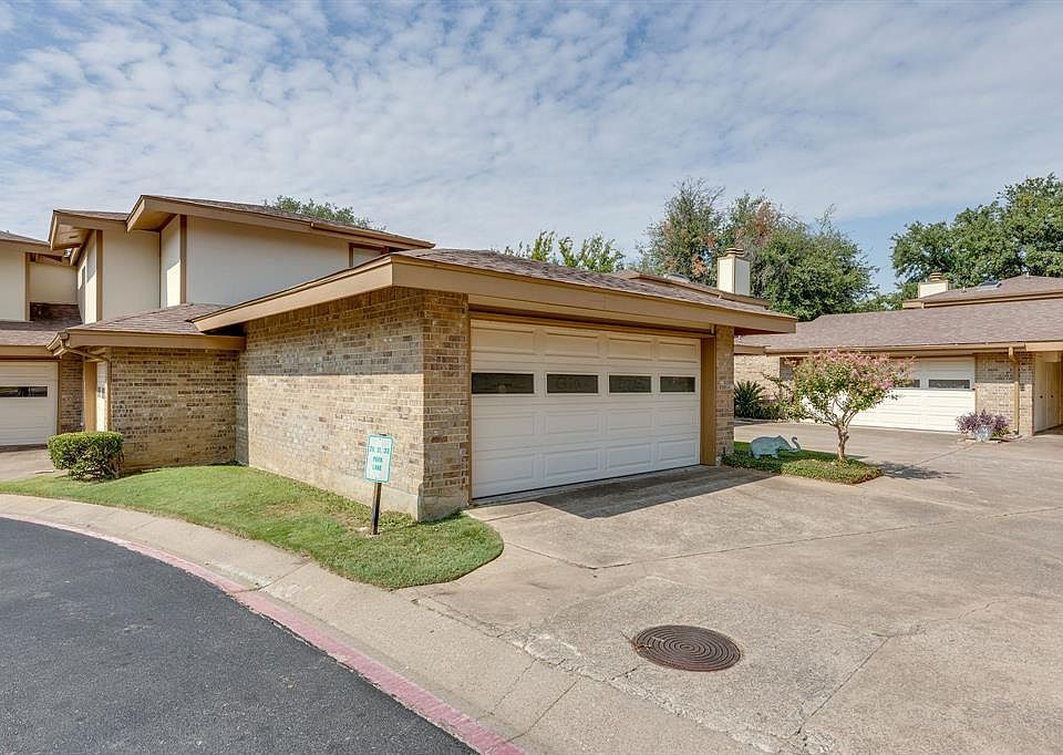 1st image of 31 Park Ln