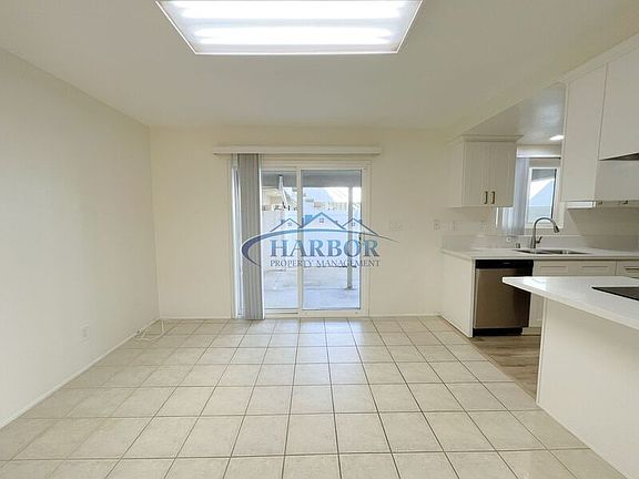 3rd image of 1107 Opal St APT A