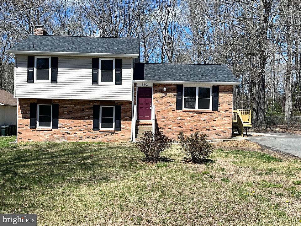 1st image of 902 Stonewall Ln