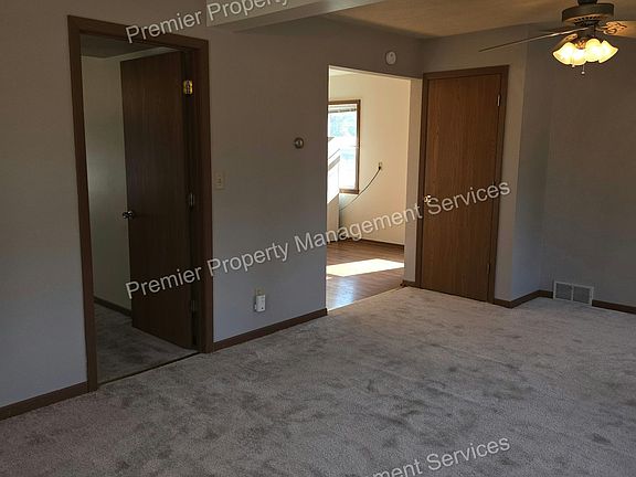 3rd image of 300 Wampum Ave #2