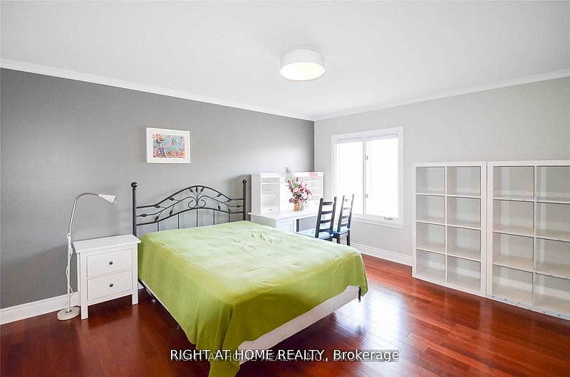 Toronto House for rent - 4 Bedrooms — photo 8