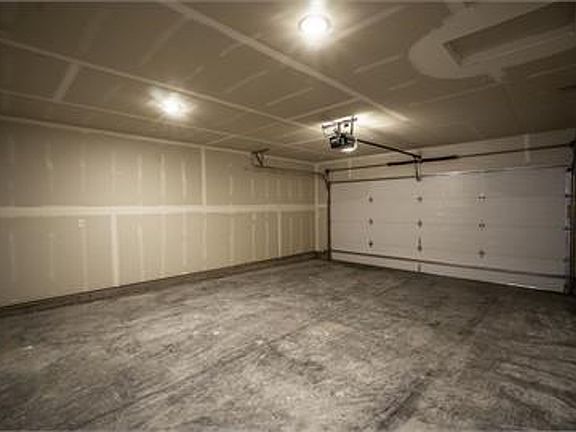 4th image of 1300 Bunson Blvd