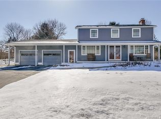 40 Sapphire St, Enfield, CT 06082