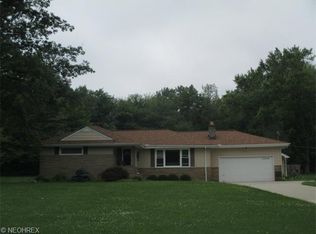 12190 Norton Dr, Chesterland, OH