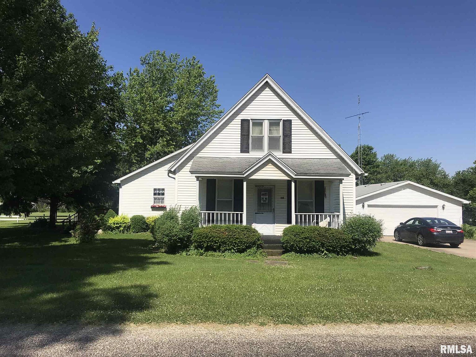 400 S James St, Table Grove, IL 61482 Zillow