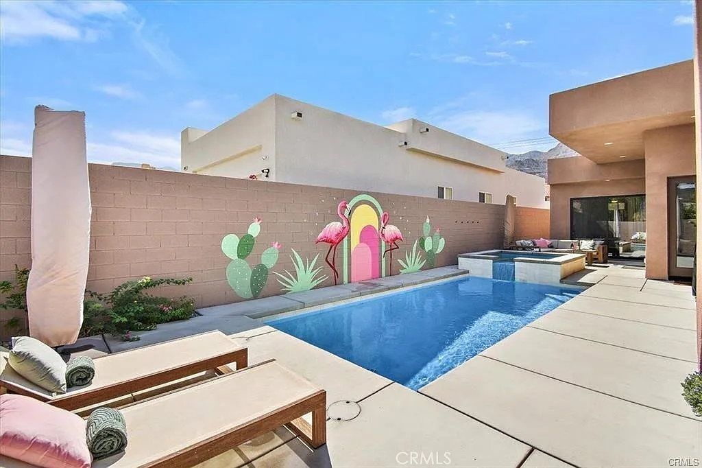 4 bed, 2.5 bath, 1883 sqft, $5,000 — Photo 1