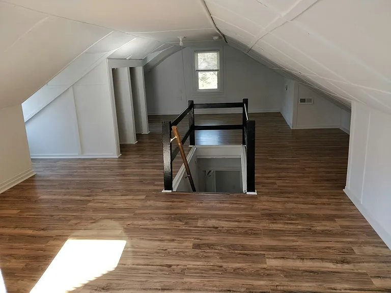 5611 Lakeside Ave — Photo 18