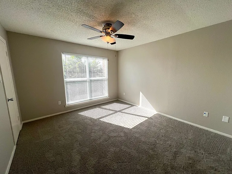 2018 W Rundberg Ln #8B — Photo 15
