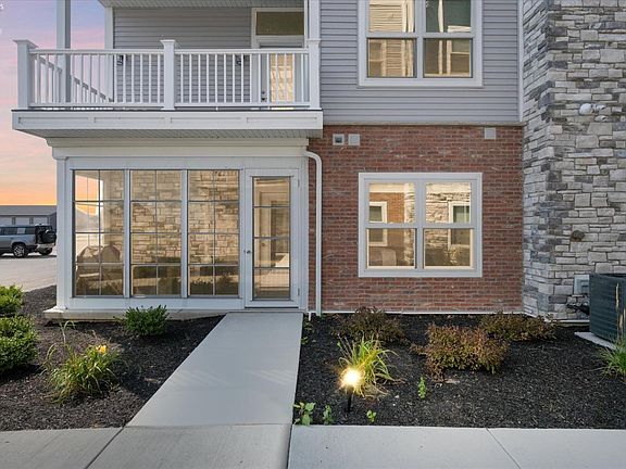 2nd image of 2711 S Harbor Bay Dr #1211