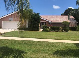 2417 SE Gowin Dr, Port Saint Lucie, FL 34952