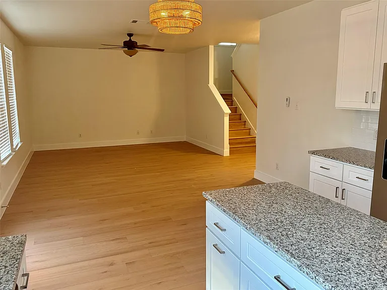 203 Northern Trl — Photo 10