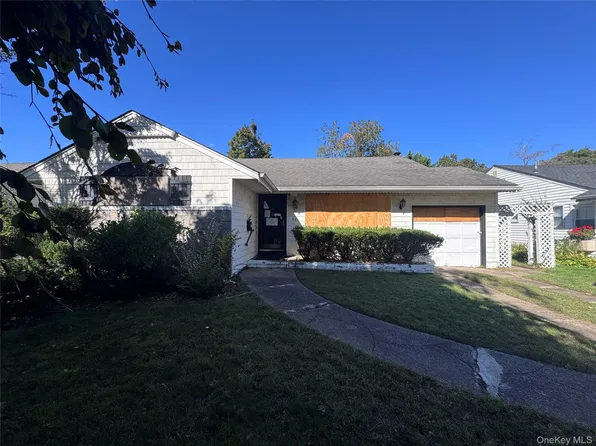 435 Derby Road, Baldwin, NY 11510