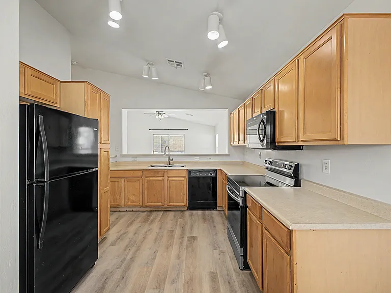22820 W Papago St — Photo 20