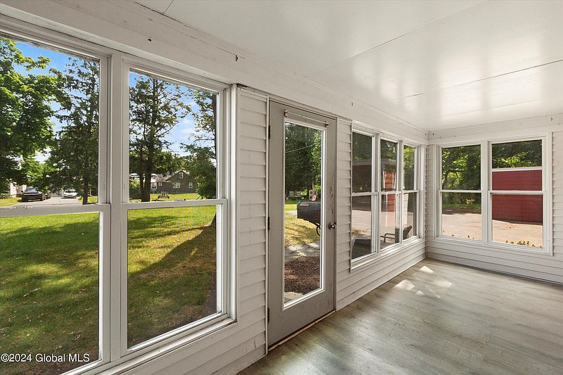 3rd image of 20 Gardner Terrace