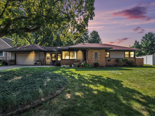 3258 29th St SW, Grandville, MI 49418