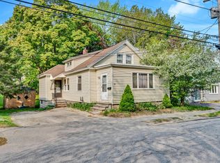 9 Harris St, Auburn, ME 04210