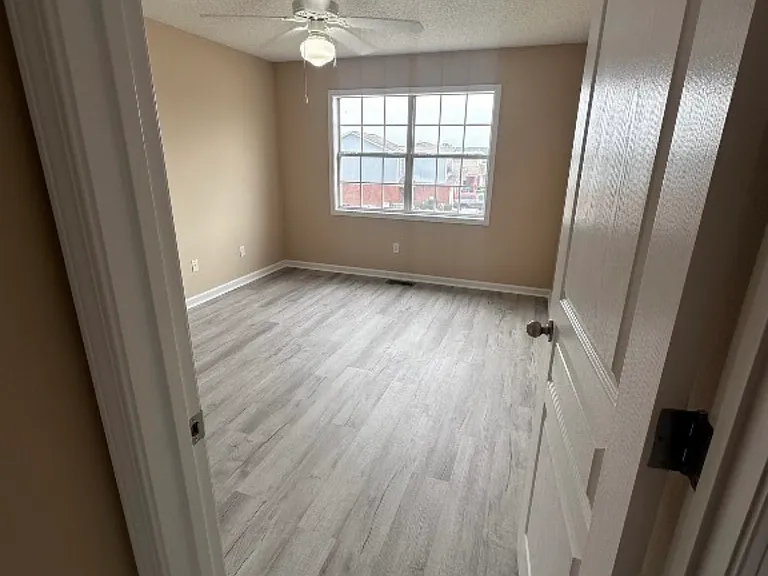 222 Claremont Ave — Photo 17