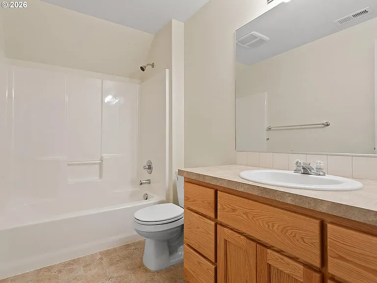 608 SE 15th Ave — Photo 11