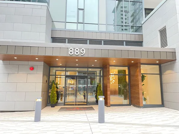 889 103rd Ave NE #608, Bellevue, WA 98004