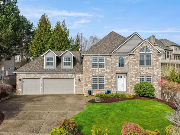 13736 SW Mistletoe Dr, Tigard, OR 97224