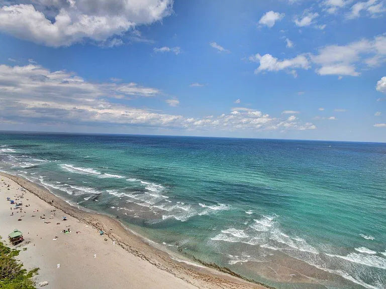 250 S Ocean Blvd #3H — Photo 41