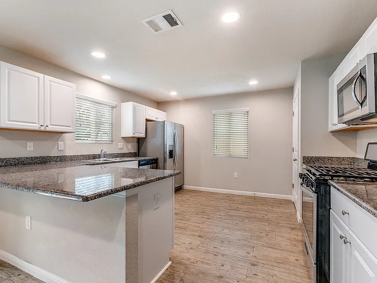 10302 Relic Oaks — Photo 10