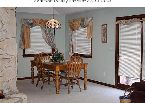 5th image of 52 Shannon Dr