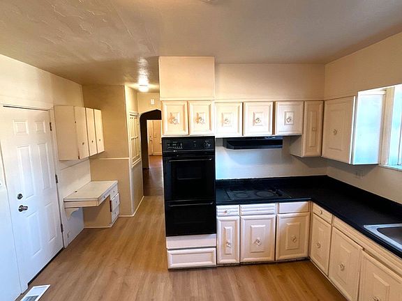 4th image of 4022 Nebraska Ave #B