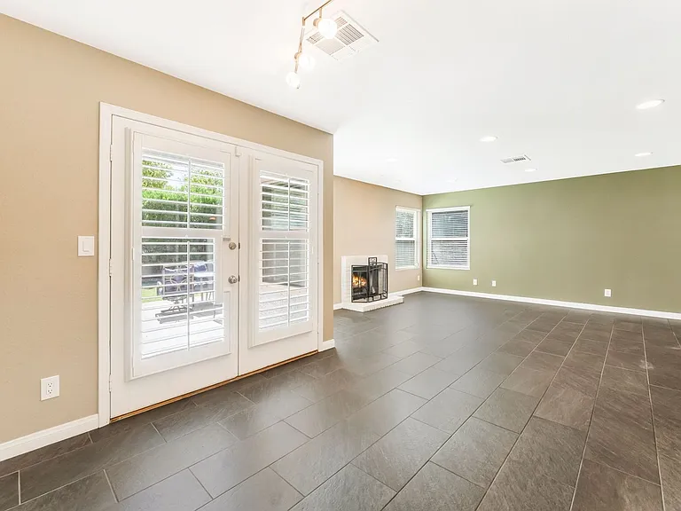 3637 Rainy River Rd — Photo 10