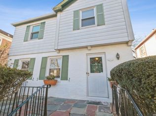 7362 189th St, Fresh Meadows, NY 11366