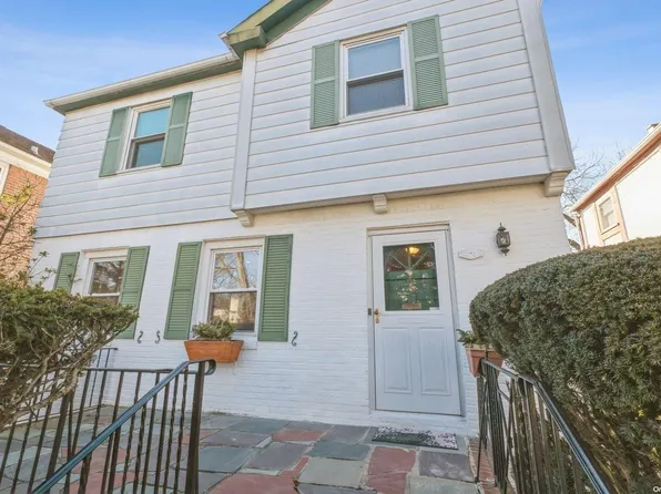 73-62 189th Street, Fresh Meadows, NY 11366