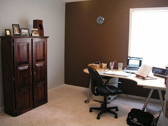 2nd bedroom was our office