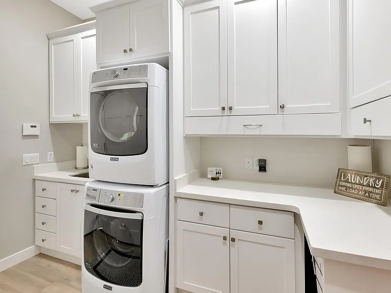 10226 E Laguna Azul Ave — Photo 25