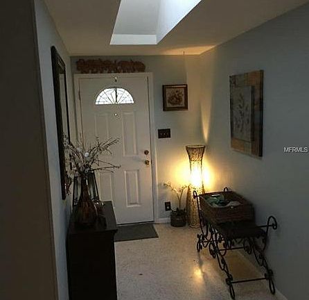 2nd image of 2071 Lakewood Dr