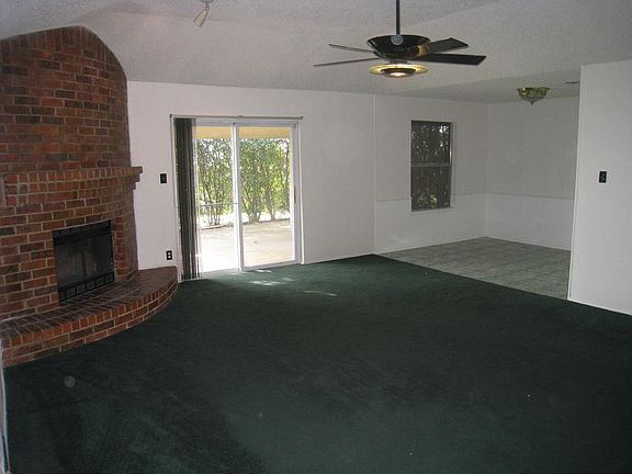 4th image of 6204 Cool Springs Dr