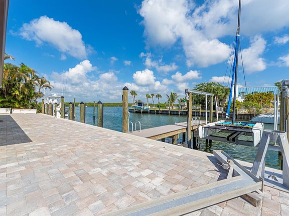 5th image of 272 Bermuda Beach Drive
