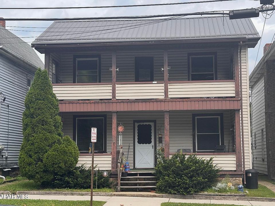 1st image of 320 W 15th St