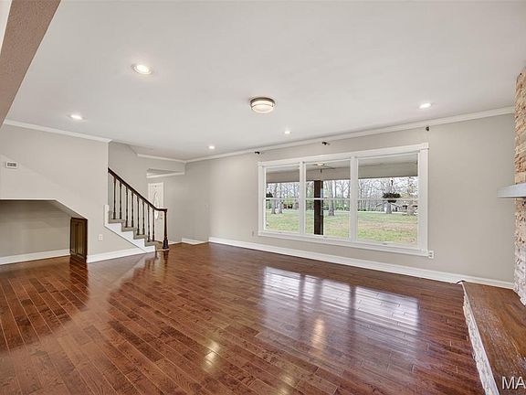 5th image of 20200 NW Oakwood Dr