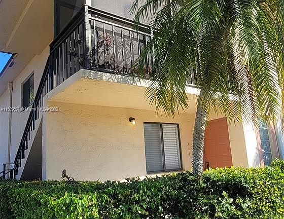 2nd image of 357 Lakeview Dr APT 101