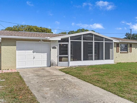 2nd image of 5203 Manor Dr