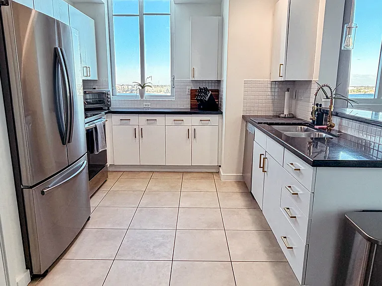300 S Australian Ave #1007 — Photo 5